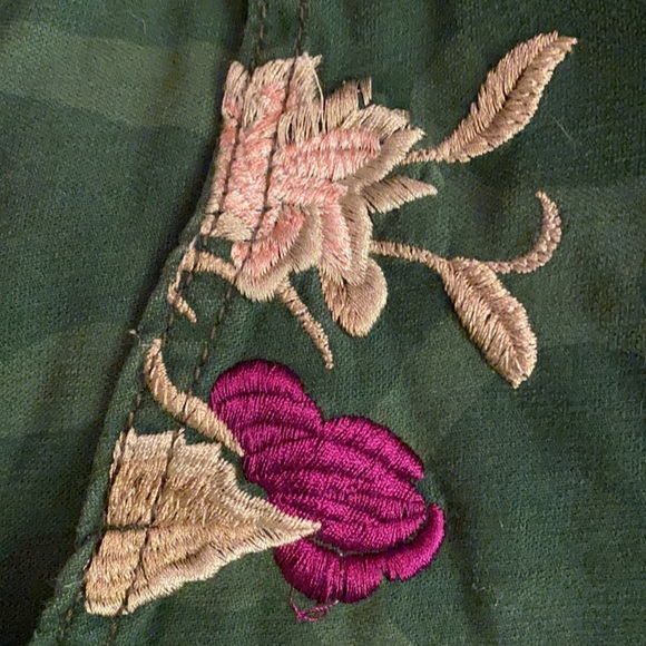 Free People Embroidered Scout Shorts Green - Picture 9 of 10